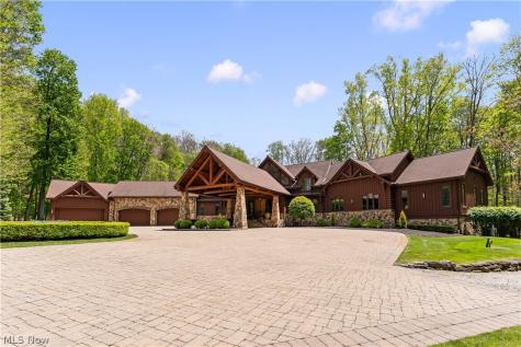 805 Cascades Drive Aurora OH 44202