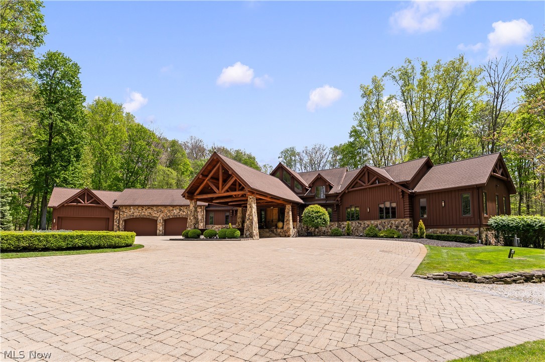 805 Cascades Drive Aurora OH 44202