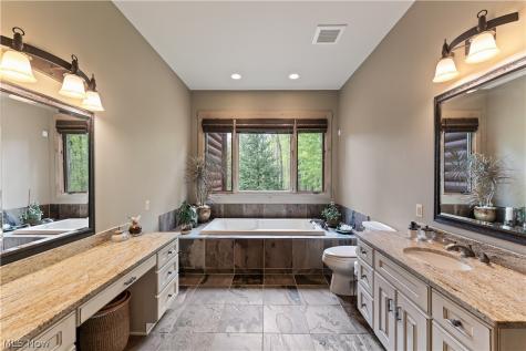 805 Cascades Drive Aurora OH 44202
