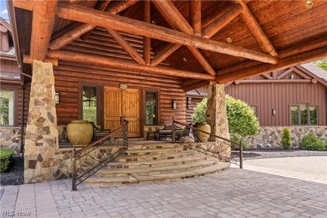 805 Cascades Drive Aurora OH 44202