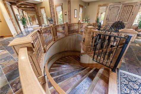 805 Cascades Drive Aurora OH 44202