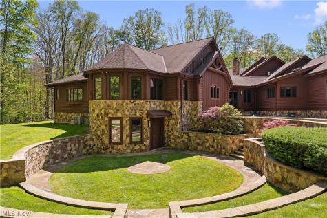 805 Cascades Drive Aurora OH 44202