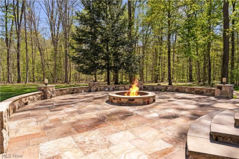 805 Cascades Drive Aurora OH 44202