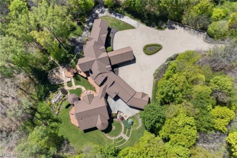 805 Cascades Drive Aurora OH 44202