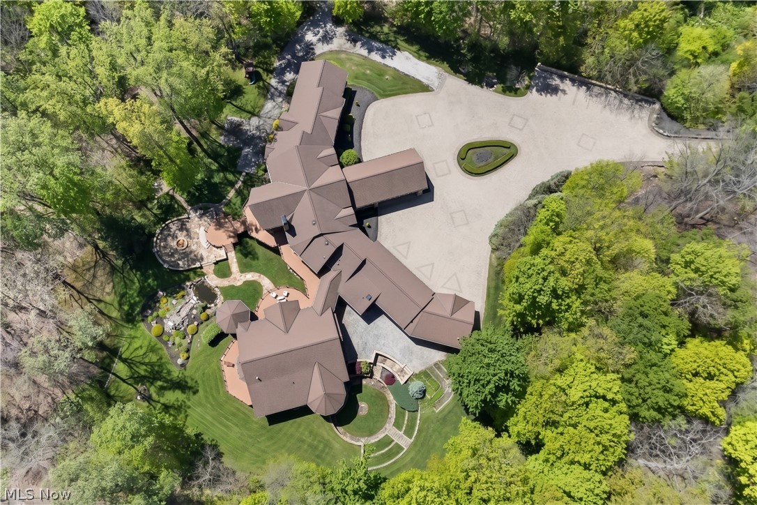 805 Cascades Drive Aurora OH 44202