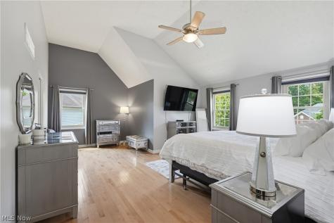 15097 Scarlet Oak Trail Strongsville OH 44149