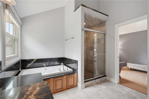 15097 Scarlet Oak Trail Strongsville OH 44149