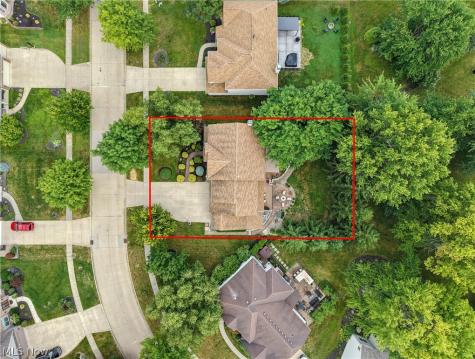 15097 Scarlet Oak Trail Strongsville OH 44149
