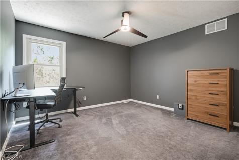 15097 Scarlet Oak Trail Strongsville OH 44149