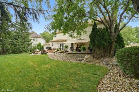 15097 Scarlet Oak Trail Strongsville OH 44149