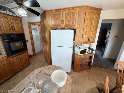 239 Fairview Street Louisville OH 44641