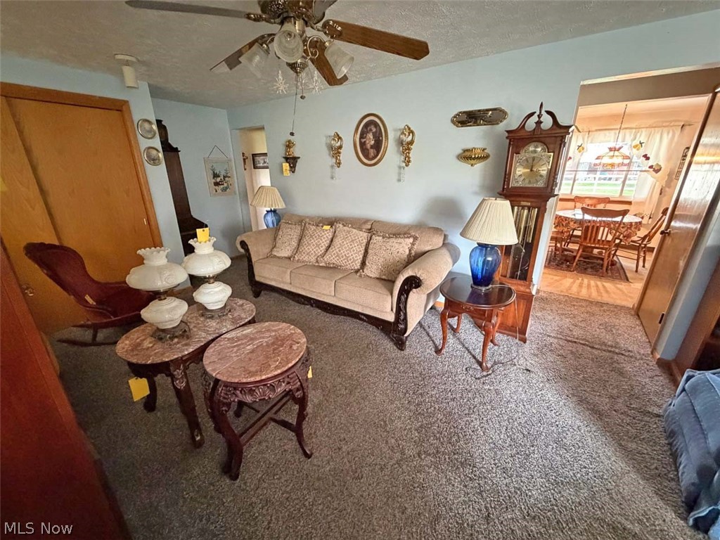239 Fairview Street Louisville OH 44641