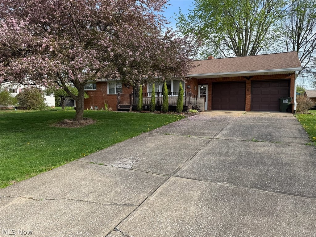 239 Fairview Street Louisville OH 44641