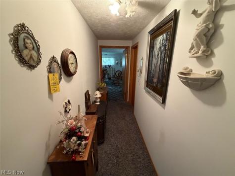 239 Fairview Street Louisville OH 44641