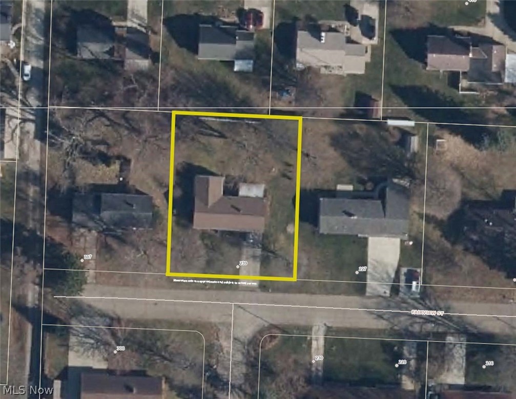 239 Fairview Street Louisville OH 44641