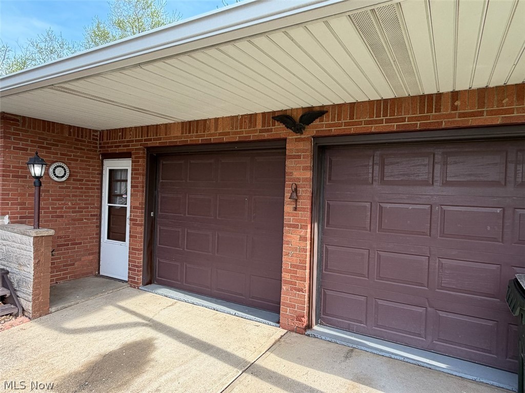 239 Fairview Street Louisville OH 44641
