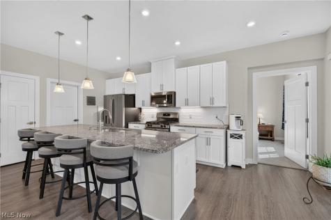 34805 Keller Farm Court Grafton OH 44044