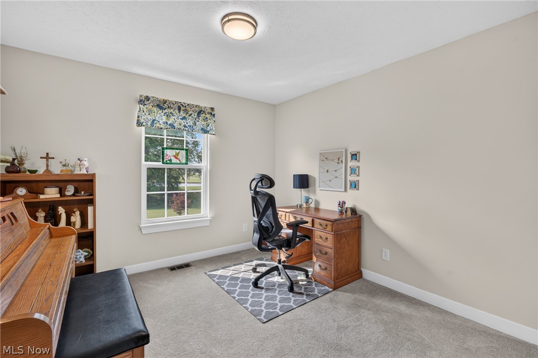34805 Keller Farm Court Grafton OH 44044