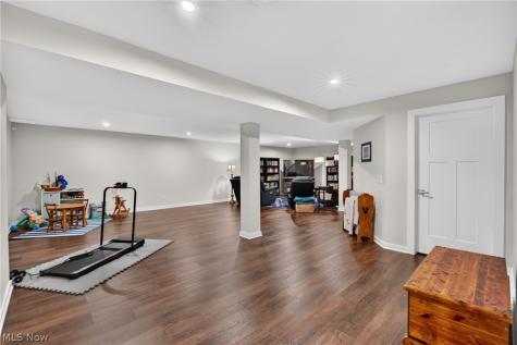 34805 Keller Farm Court Grafton OH 44044