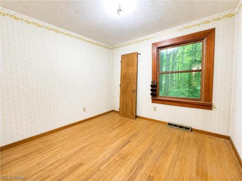 7130 Leroy Thompson Road Thompson OH 44086