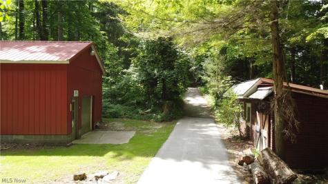 7130 Leroy Thompson Road Thompson OH 44086