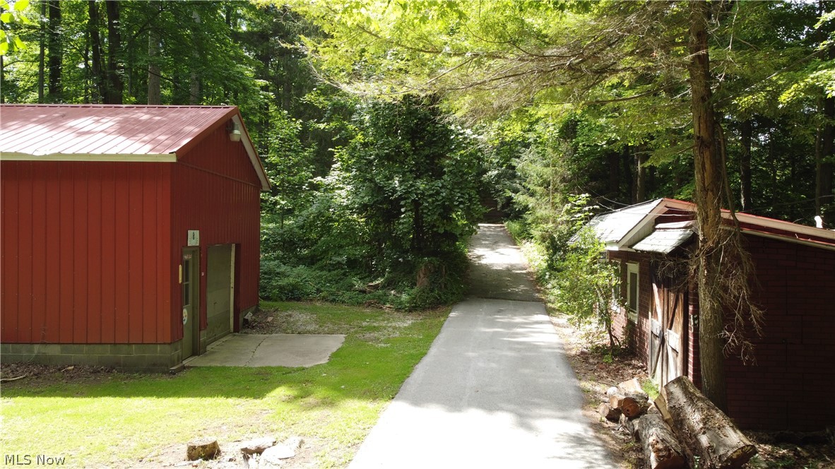 7130 Leroy Thompson Road Thompson OH 44086