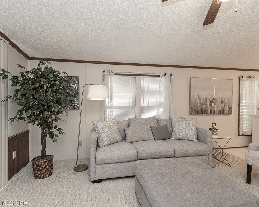 156 Ashwood Drive Elyria OH 44035