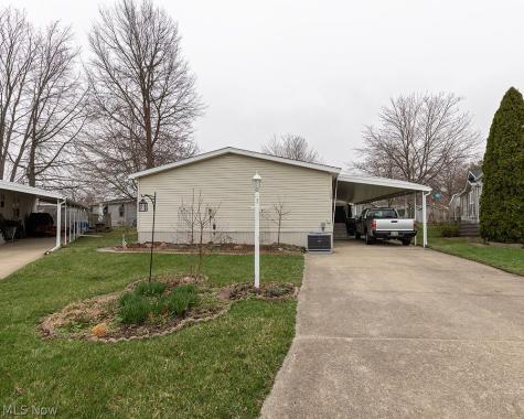 156 Ashwood Drive Elyria OH 44035