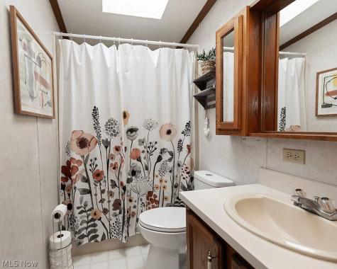 156 Ashwood Drive Elyria OH 44035