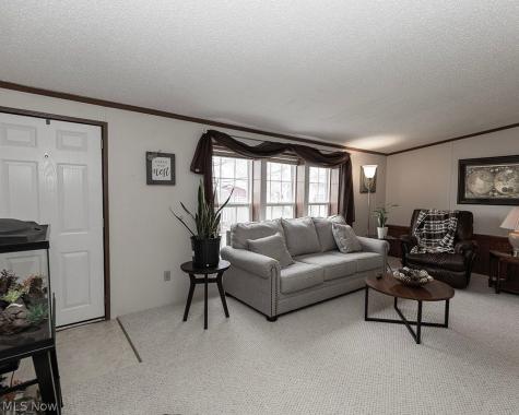 156 Ashwood Drive Elyria OH 44035