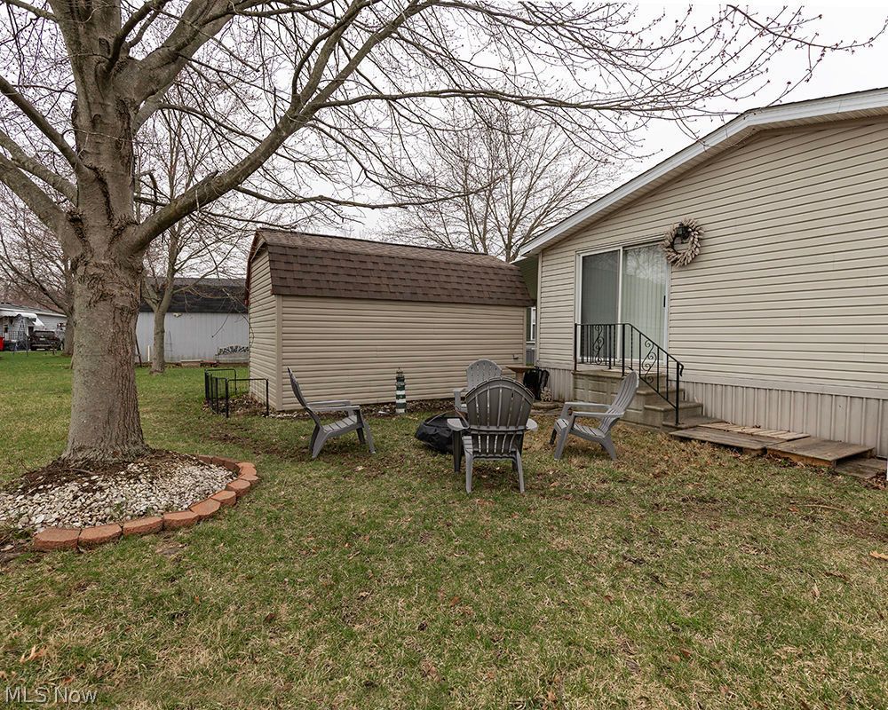 156 Ashwood Drive Elyria OH 44035