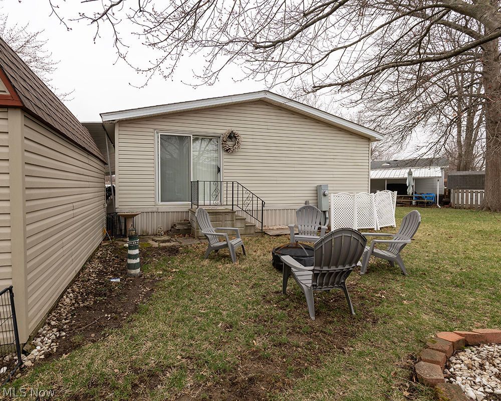 156 Ashwood Drive Elyria OH 44035