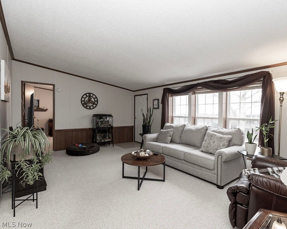156 Ashwood Drive Elyria OH 44035