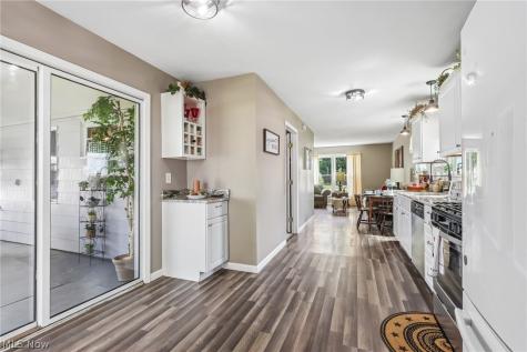 29301 Edgewood Drive Willowick OH 44095