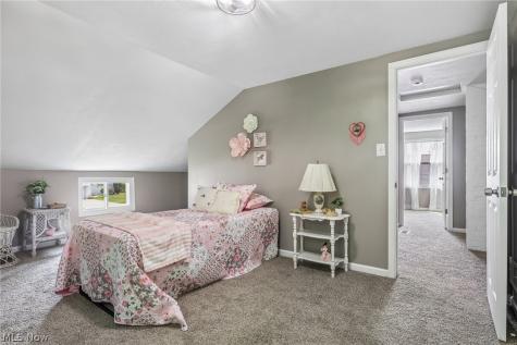 29301 Edgewood Drive Willowick OH 44095