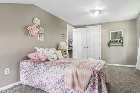 29301 Edgewood Drive Willowick OH 44095