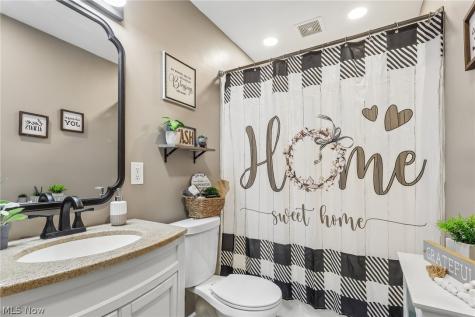 29301 Edgewood Drive Willowick OH 44095