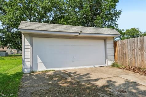 29301 Edgewood Drive Willowick OH 44095