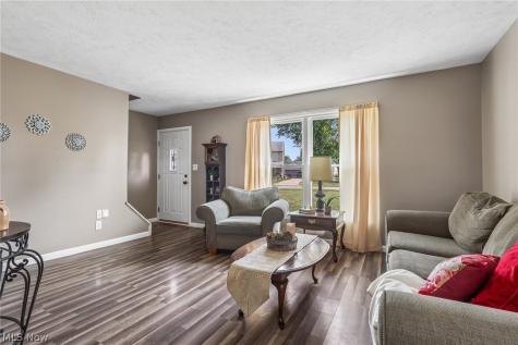 29301 Edgewood Drive Willowick OH 44095