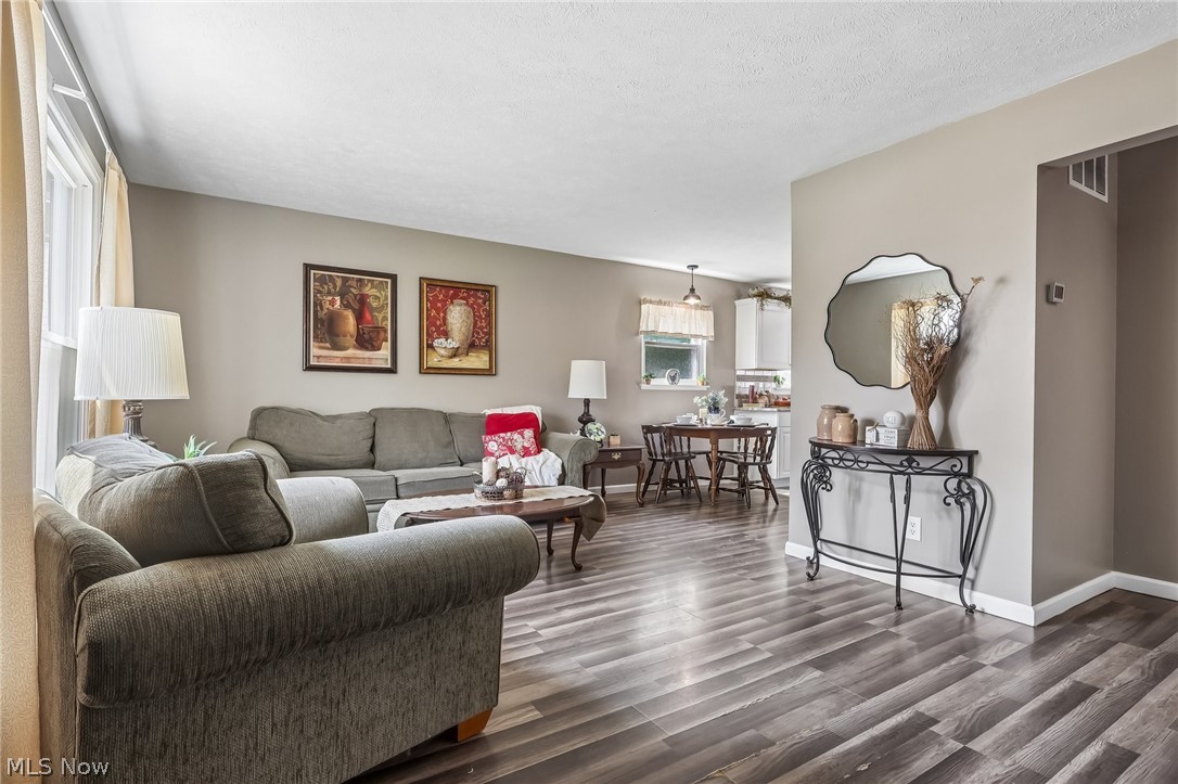 29301 Edgewood Drive Willowick OH 44095