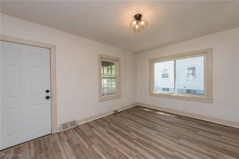 1511 Grace Street Alliance OH 44601