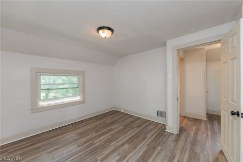 1511 Grace Street Alliance OH 44601