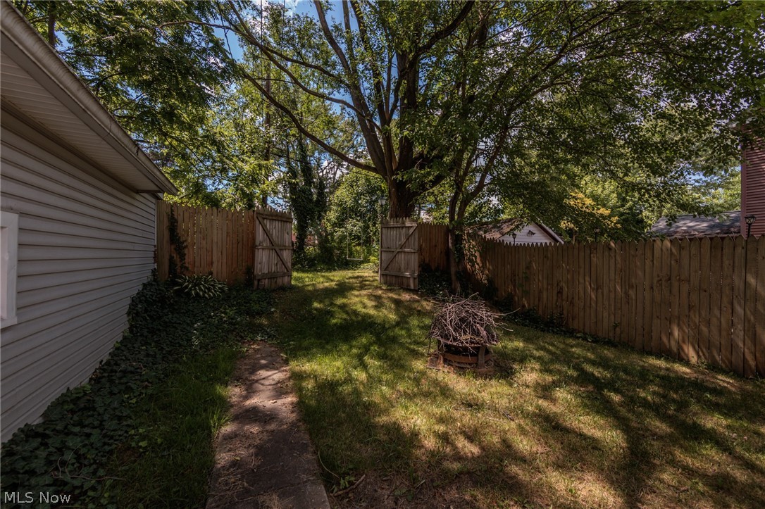 1511 Grace Street Alliance OH 44601