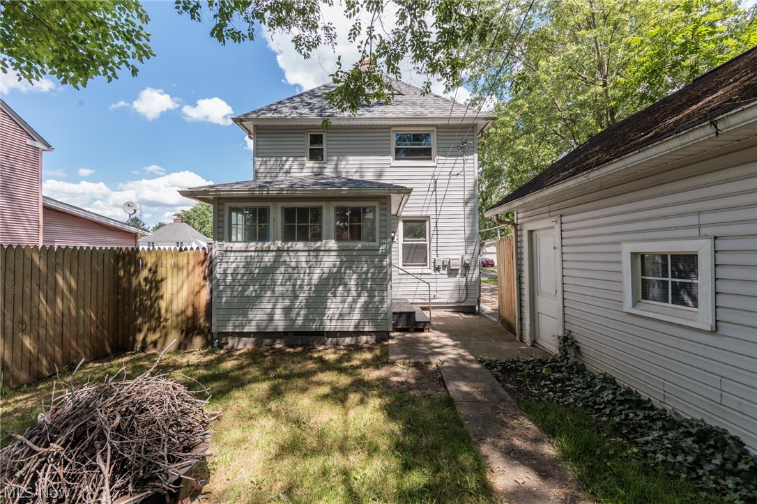 1511 Grace Street Alliance OH 44601