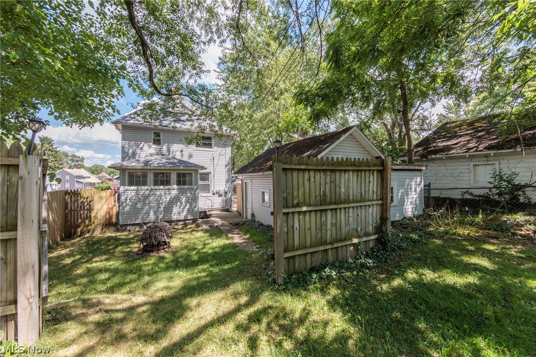 1511 Grace Street Alliance OH 44601