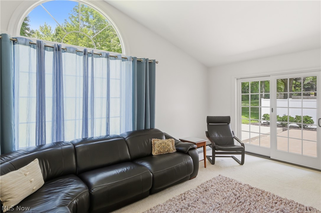 7003 White Oak Drive Hubbard OH 44425