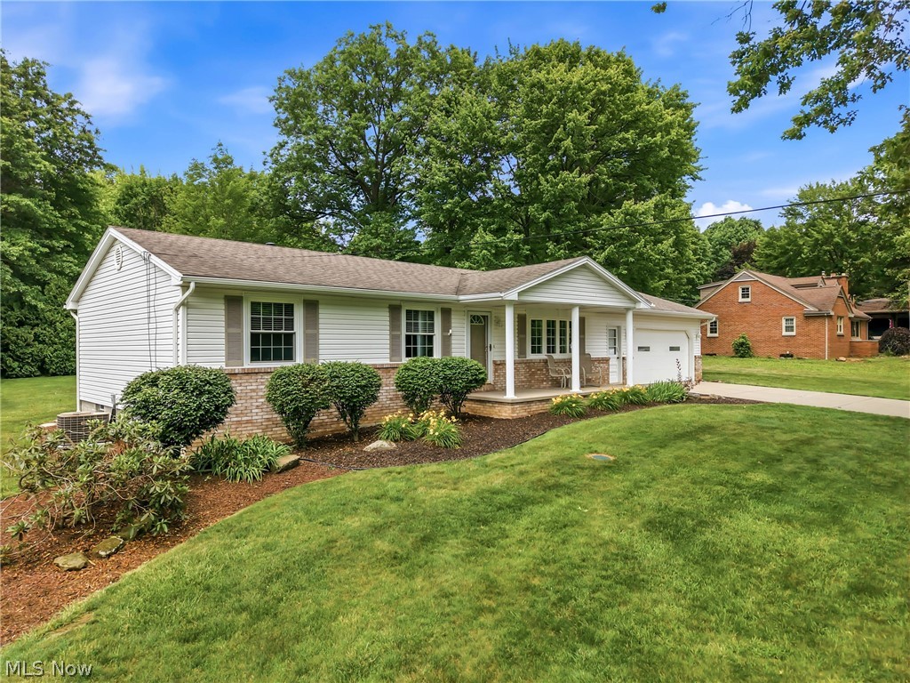 7003 White Oak Drive Hubbard OH 44425