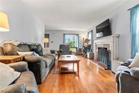1695 Wiltshire Road Akron OH 44313