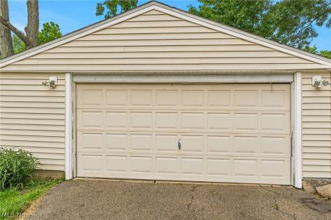 1695 Wiltshire Road Akron OH 44313
