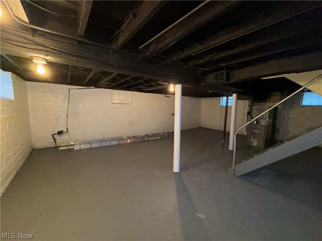 13511 6th Avenue East Cleveland OH 44112